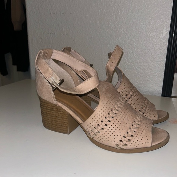 Pink boho peep-a-toe wedges from qupid - Picture 2 of 4